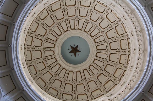 ceiling of the capital 